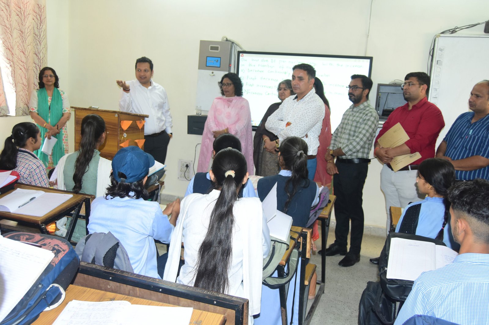 Discipline, Consistency & Hard Work Are the Keys to Success”: DC Sachin Gupta Interacts with First Batch of ‘Super 40’ Students