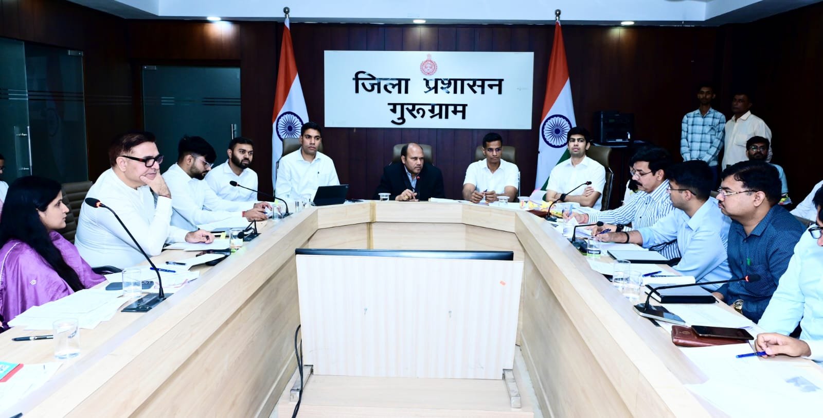 मंडलायुक्त रवि प्रकाश गुप्ता की मंडलीय समीक्षा बैठक, राजस्व, पीडीएस और मानसून तैयारियों की समीक्षा कर दिए आवश्यक दिशा निर्देश*